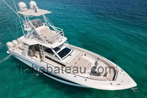 Boston Whaler 420 Outrage avis et fiche technique